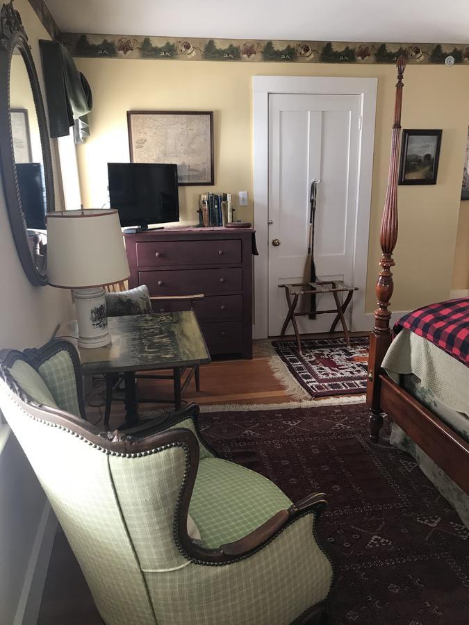 Topsides Bed & Breakfast Wolfeboro Exterior photo